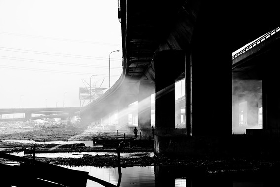 Logo Oluwamuyiwa. Hazy II, from the series Monochrome Lagos. 2015