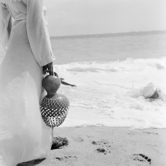 Akinbode Akinbiyi. Bar Beach, Victoria Island, Lagos from the series Sea Never Dry. 2010