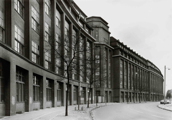 Thomas Struth. Continental Tire Factory, Hannover (Continentale Gummiwerke, Hannover). 1984