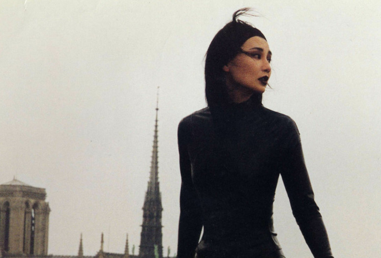 Irma Vep. 1996. France. Directed by Olivier Assayas. Courtesy Janus Films