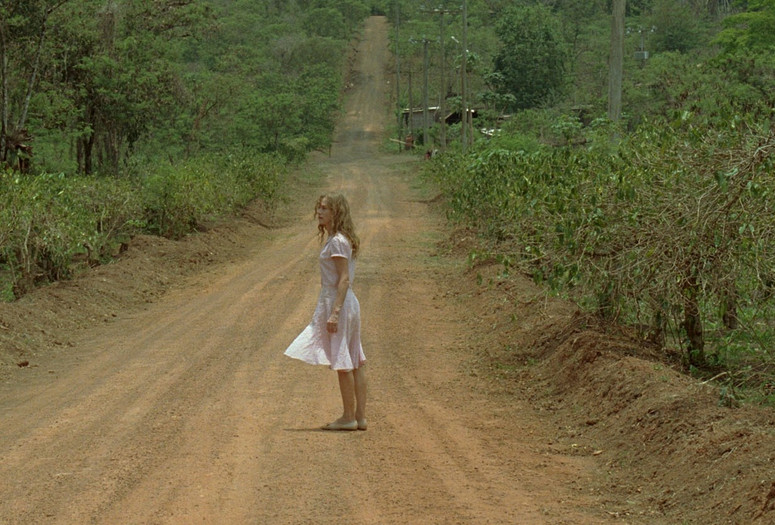 White Material. 2009. France. Directed by Claire Denis. Courtesy of Why Not Productions/Photofest