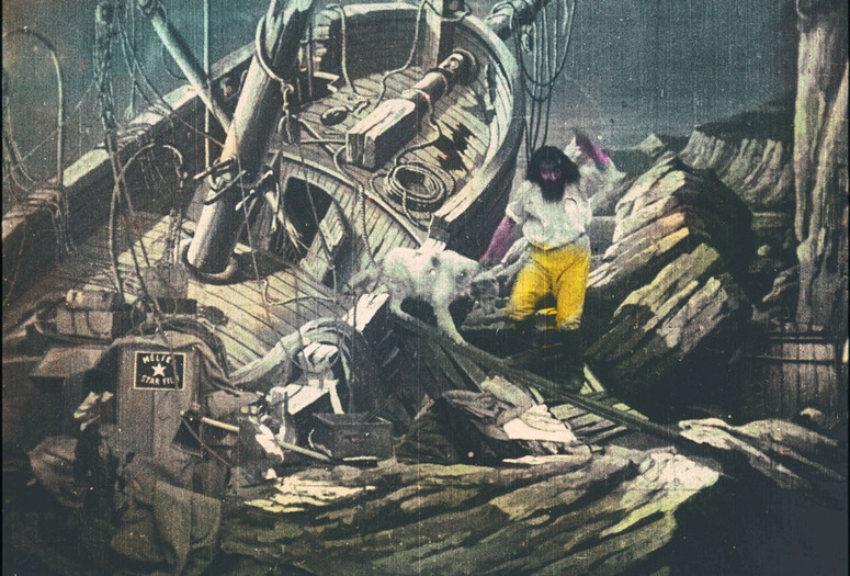 Les aventures de Robinson Crusoë (Robinson Crusoe). 1902. Directed by Georges Méliès. Courtesy of la Cinémathèque Française.