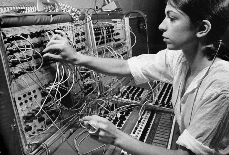 Suzanne Ciani. Photo by Bertha DocHouse