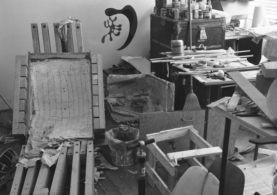 Plywood experiments at Eames’s first California home, Richard Neutra’s Strathmore Apartments in Los Angeles. Featuring the Kazam! Machine and the molded-plywood mobile. 1941