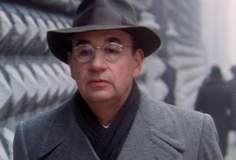 Gli occhiali d'oro (The Gold-Rimmed Glasses). 1987. Directed by Giuliano Montaldo. Courtesy Mediaset.