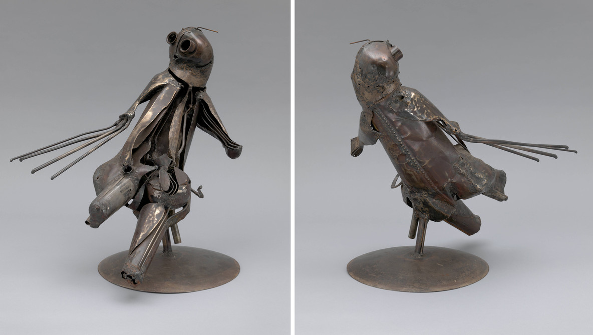 Two views of Richard Hunt’s sculpture Arachne (1956)
