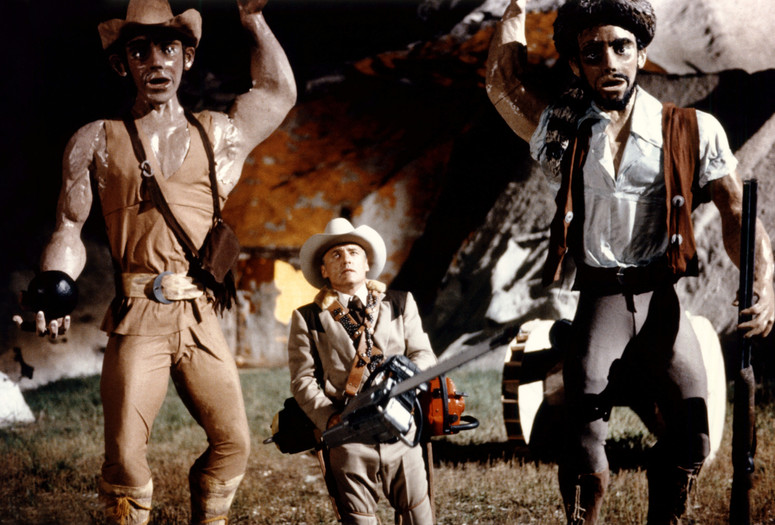 The Texas Chainsaw Massacre 2. 1986. USA. Directed by Tobe Hooper. Image courtesy of Everett Collection.