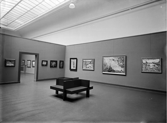 Alexander Dorner’s reorganization of galleries of the Niedersachsisches Landesmuseum, Hannover. c. 1920