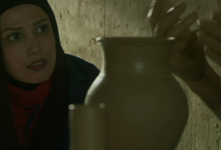 Hegmataneh’s Hands. 2002. Iran. Directed by Mohammad Reza Aslani. Courtesy Gita Aslani Shahrestani