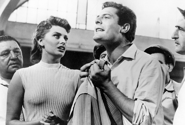 Peccato che sia una canaglia (Too Bad She’s Bad). 1955. Directed by Alessandro Blasetti. Courtesy of Photofest.