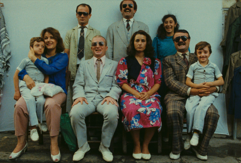 Nujum al-Nahar (Stars in Broad Daylight). 1988. Syria. Directed by Ossama Mohammed. Courtesy Cineteca di Bologna