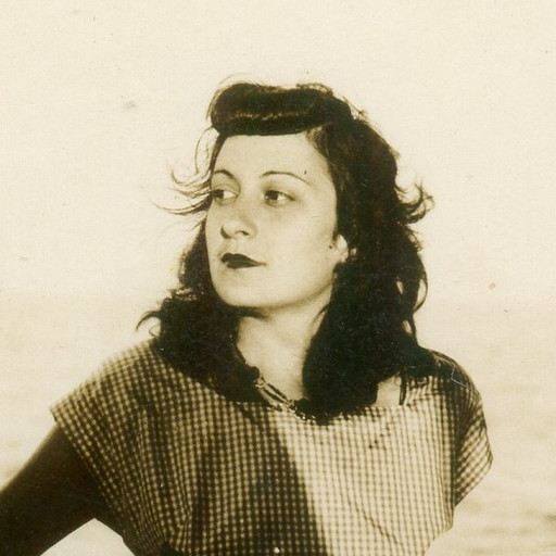 Lina Bo Bardi in 1946. Photo courtesy of Acervo Instituto Bardi
