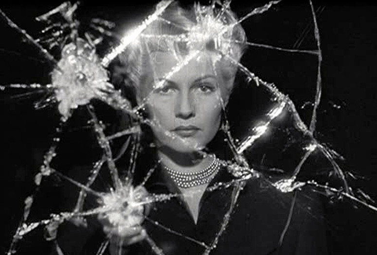 The Lady from Shanghai. 1947. USA. Directed by Orson Welles. Courtesy of Photofest.