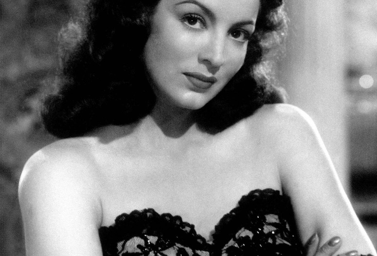 La diosa arrodillada (The Kneeling Goddess). 1947. Mexico. Directed by Roberto Gavaldón. Courtesy Alamy.
