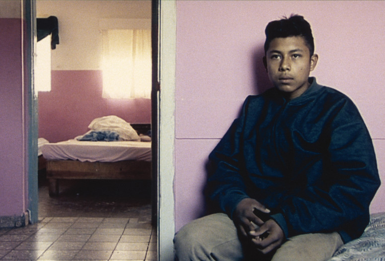 De l'autre côté (From the Other Side). 2002. Belgium. Directed by Chantal Akerman. Courtesy Collections CINEMATEK - © Fondation Chantal Akerman