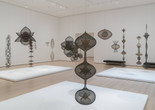Installation view of the exhibition &#34;Ruth Asawa: A Retrospective&#34; October 19, 2025–February 7, 2026. IN2602.33. Photograph by Jonathan Dorado.