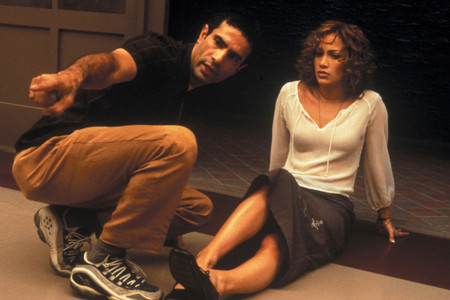 Tarsem directing Jennifer Lopez on the set of The Cell, 2000. Image courtesy of Photofest