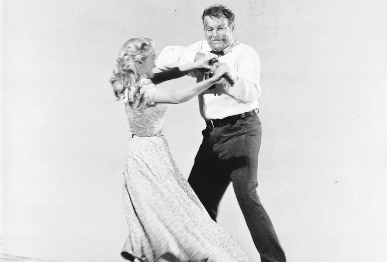 Star in the Dust. 1956. USA. Directed by Charles F. Haas. Courtesy of NBCUniversal.