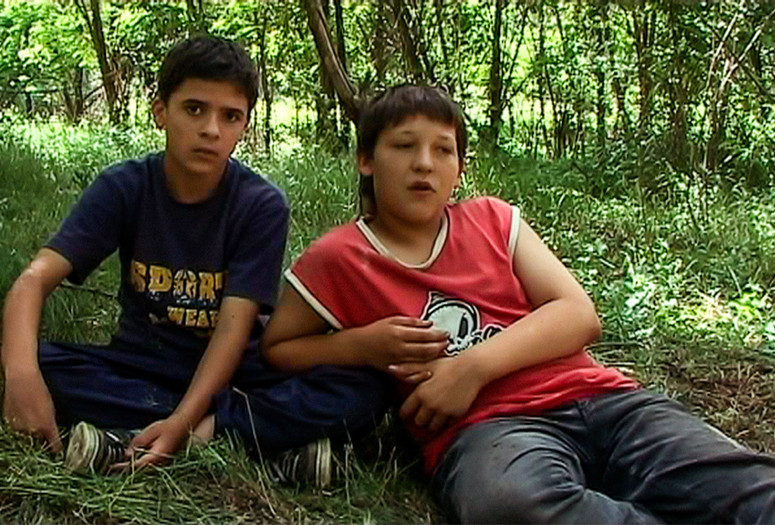 Les enfants de tout le monde (All the Children but One). 2008. Germany. Directed by Andreas Bolm, Noëlle Pujol. Courtesy of the filmmakers