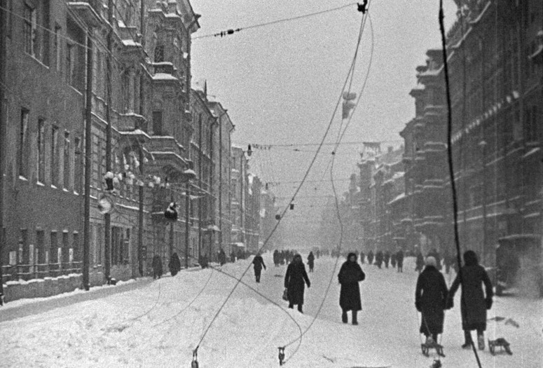 Blockade. 2005. Russia. Directed by Sergei Loznitsa. Courtesy Atoms &amp; Void