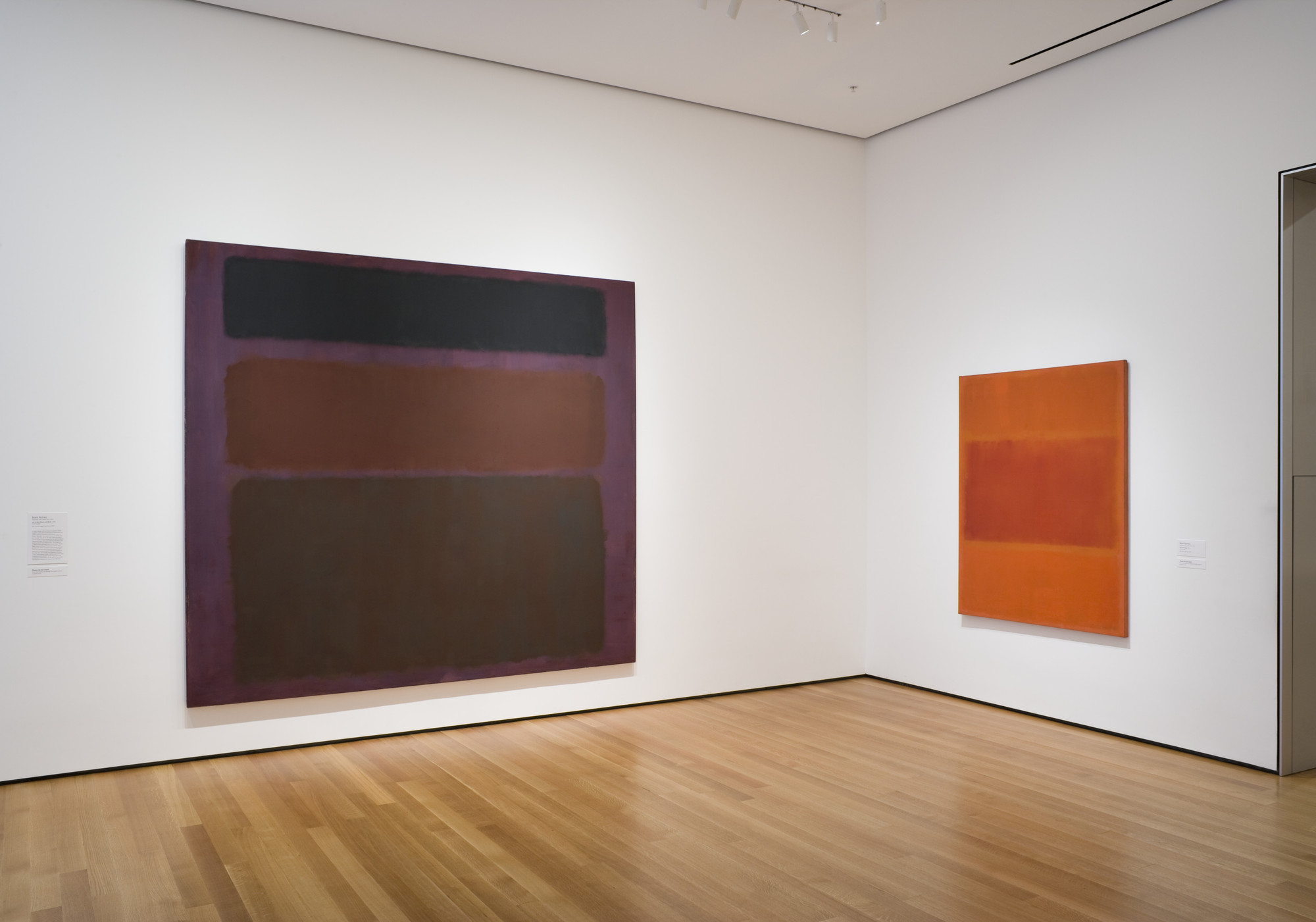 Installation view of the exhibition "Focus Ad Reinhardt and Mark