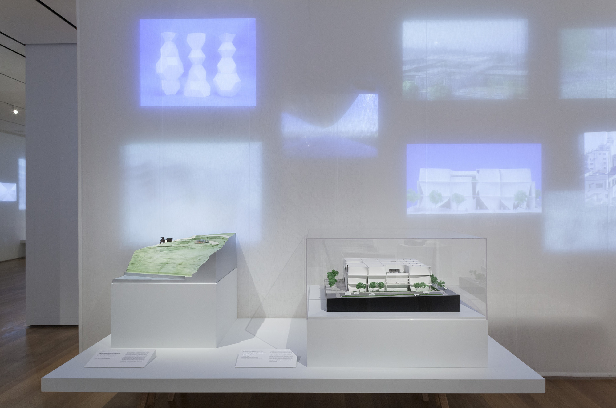 絶版 MoMA 展示図録 Japanese Constellation日本建築 Exhibition Review: A Japanese Constellation -