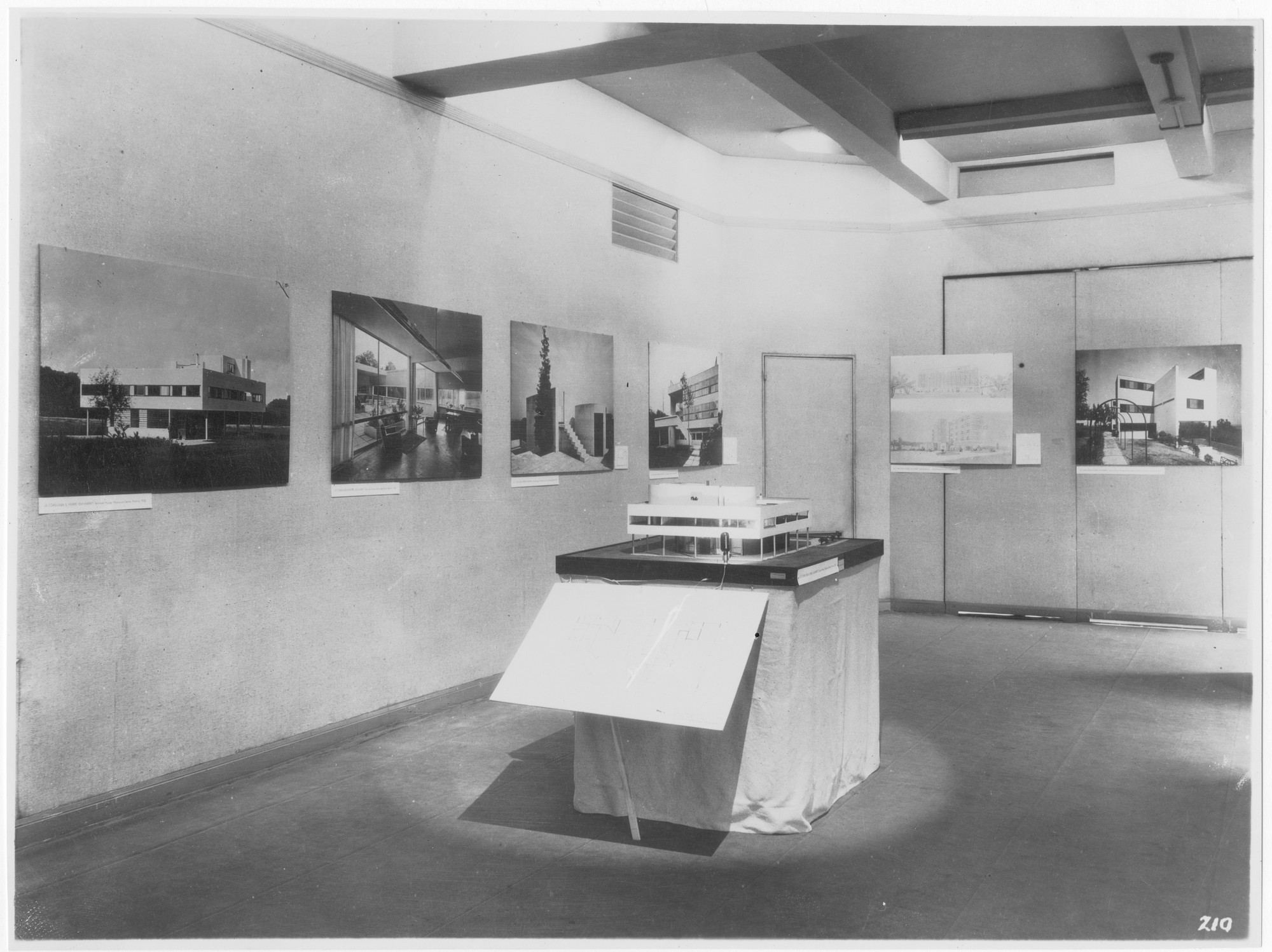 Modern Architecture International Exhibition MoMA