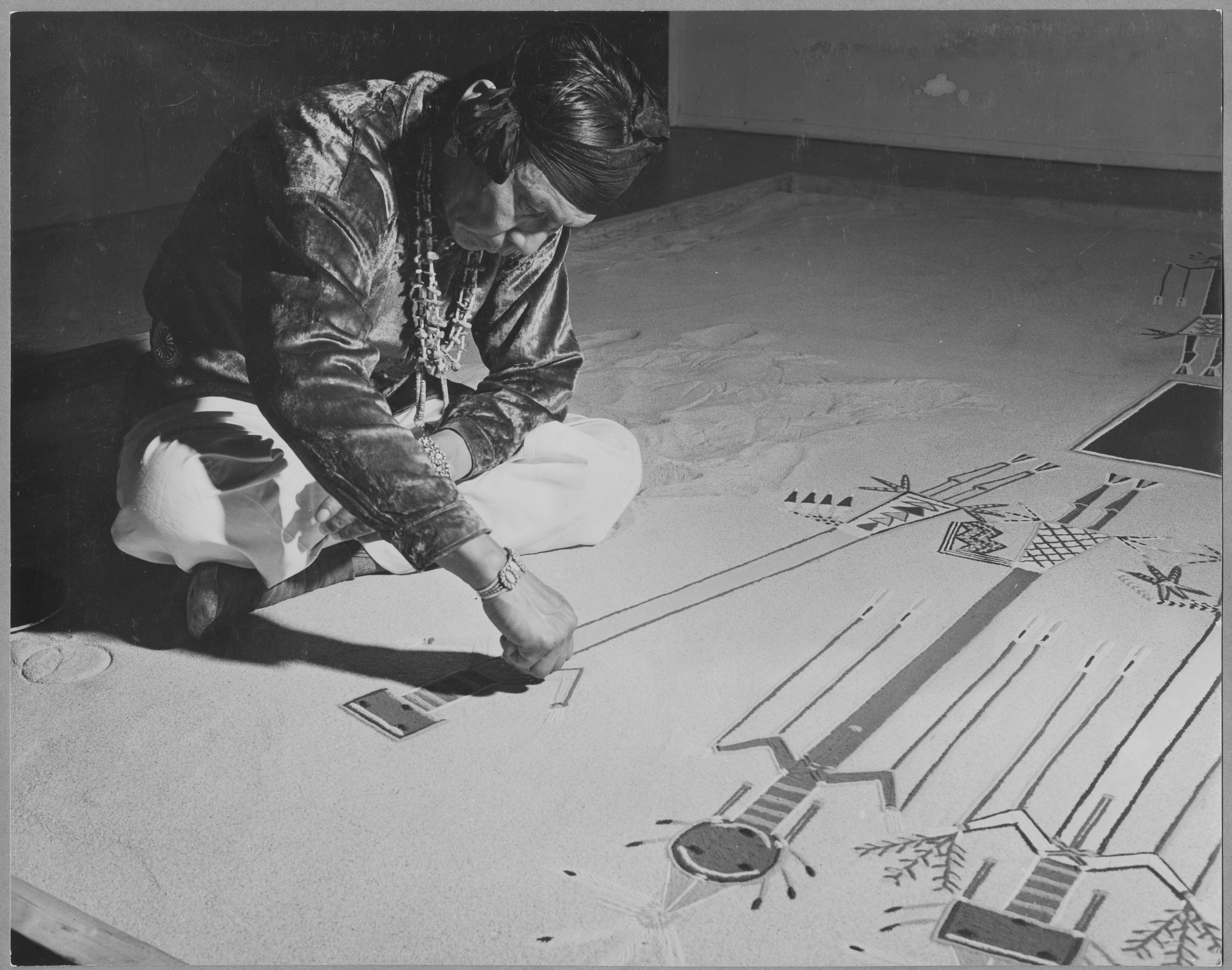 Navajo Indian sand painting, March 26, 1941, at the exhibition, "Indian