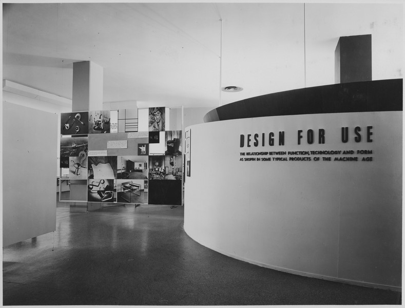 アート・デザイン・音楽 EXHIBITIONS: GRAPHIC MESSAGES Roots of Future: Exploring the Past to Discover the Future