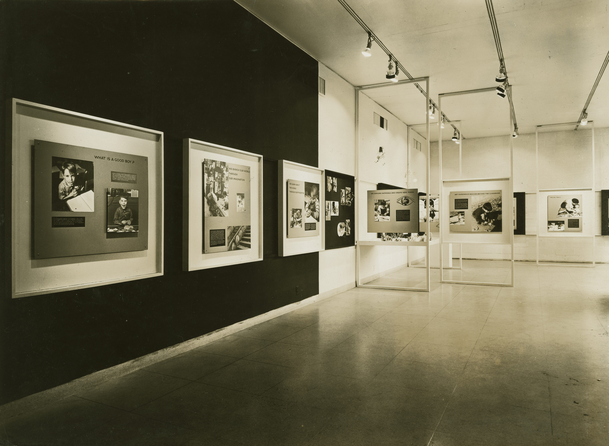 芸術写真 IMA LIVING WITH PHOTOGRAPHY Exhibition: 'I-Photo. Japanese Photography 1960-1970 from
