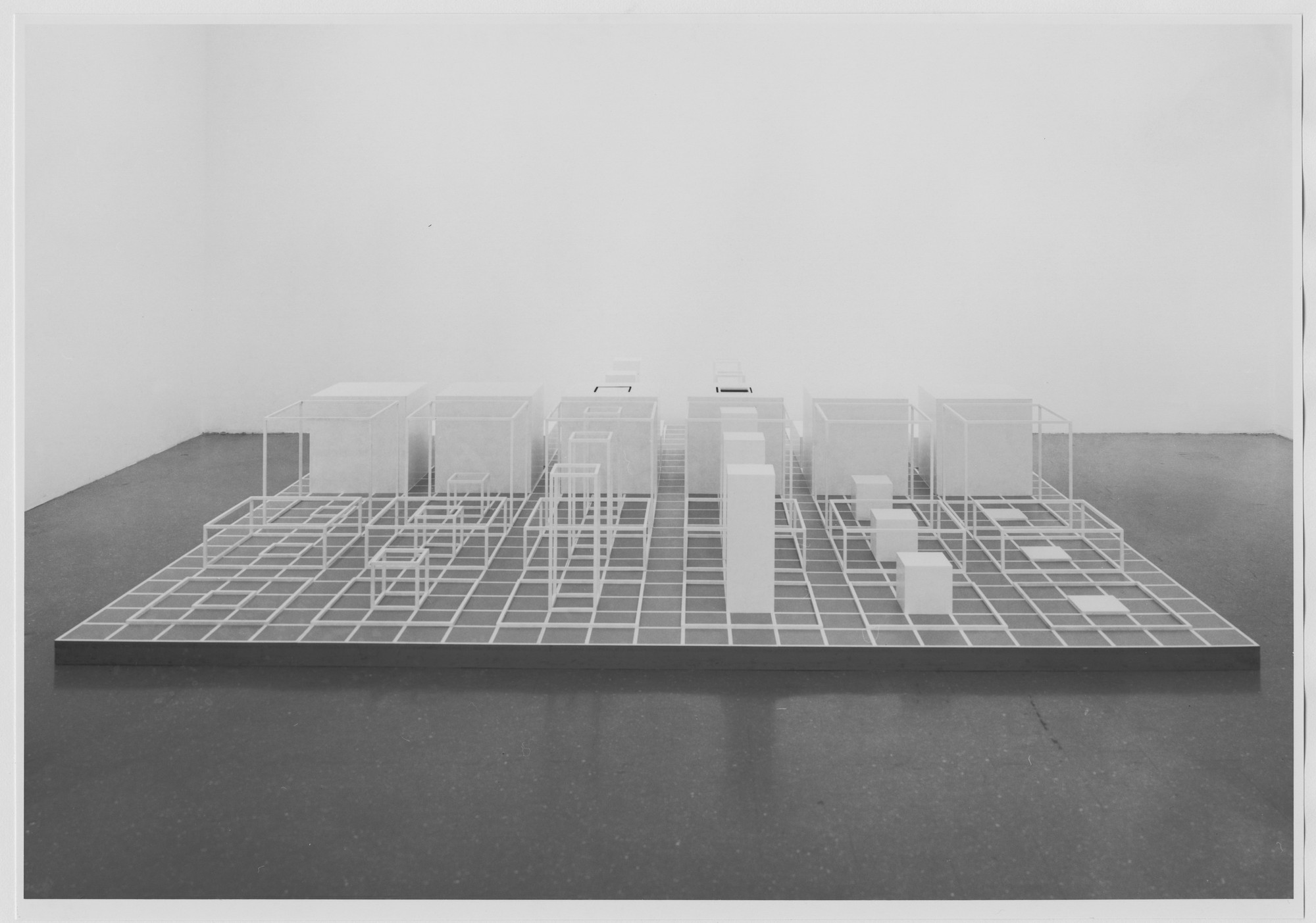 無料配達 Museum Of Modern Art | Sol LeWitt | RoGallery