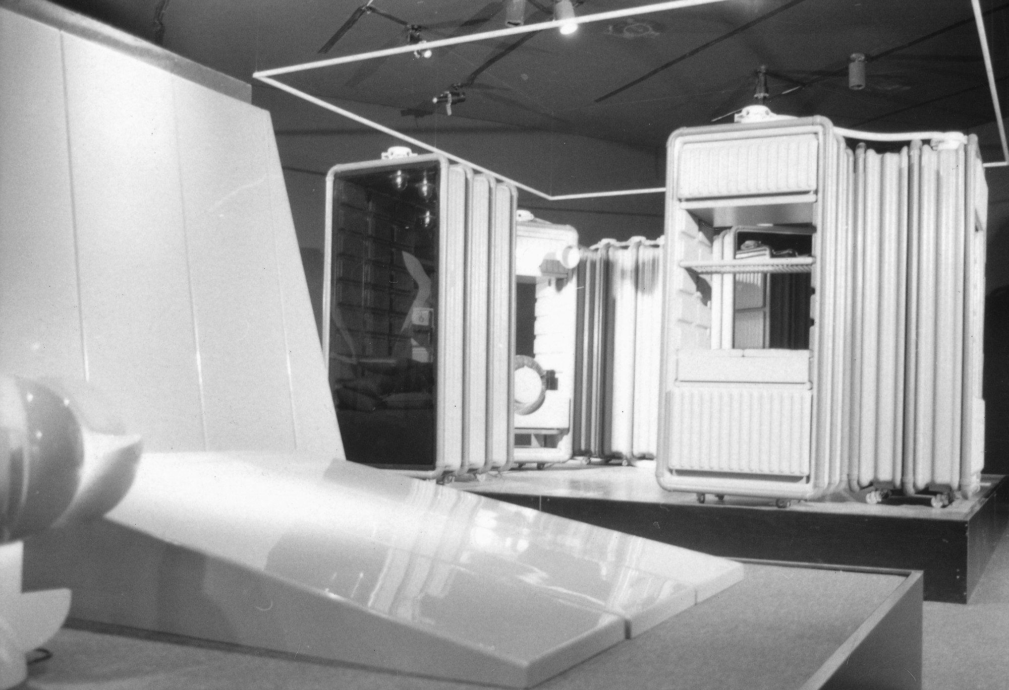 アート・デザイン・音楽 Italy: The New Domestic Landscape ITALY: THE NEW DOMESTIC LANDSCAPE, MOMA, 1972 | Maison Singulier