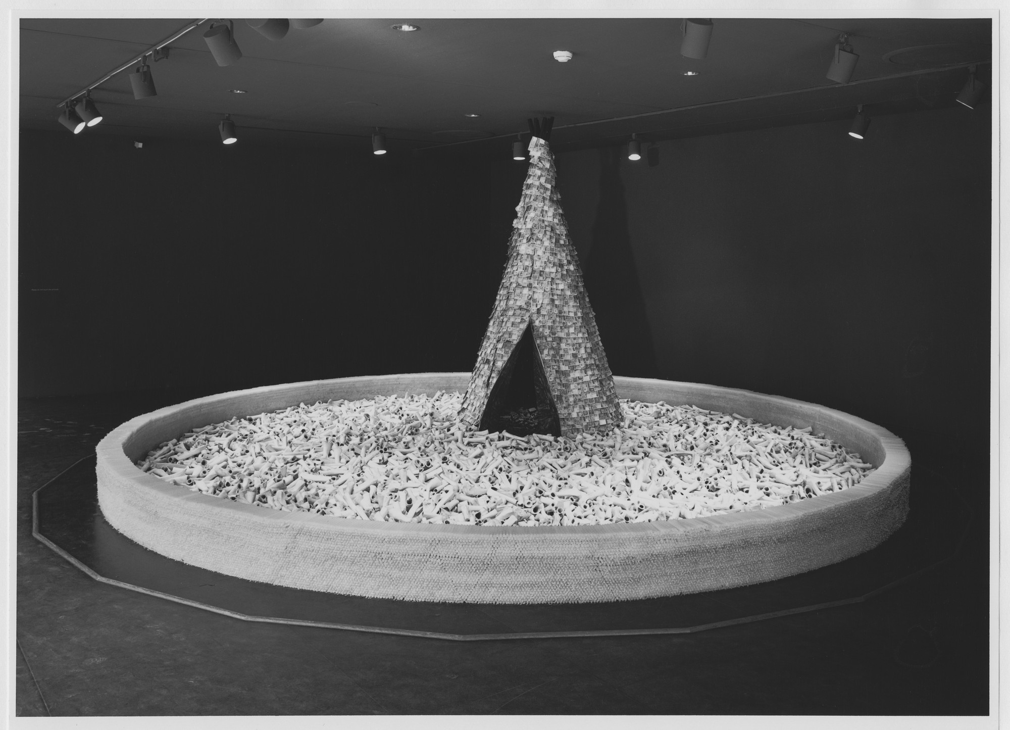 Cildo Meireles by Cildo Meireles: Very good (1981) | William