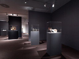 Installation photo, 25 of 147