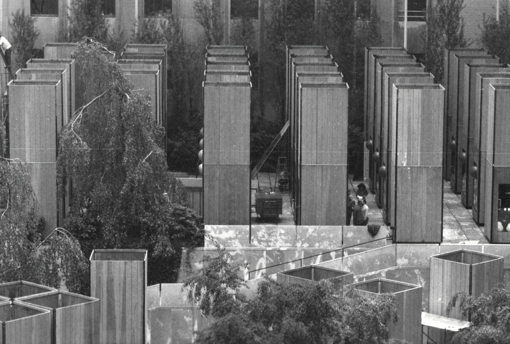 アート・デザイン・音楽 Italy: The New Domestic Landscape Italy：The New Domestic Landscape | 誠光社 通信販売