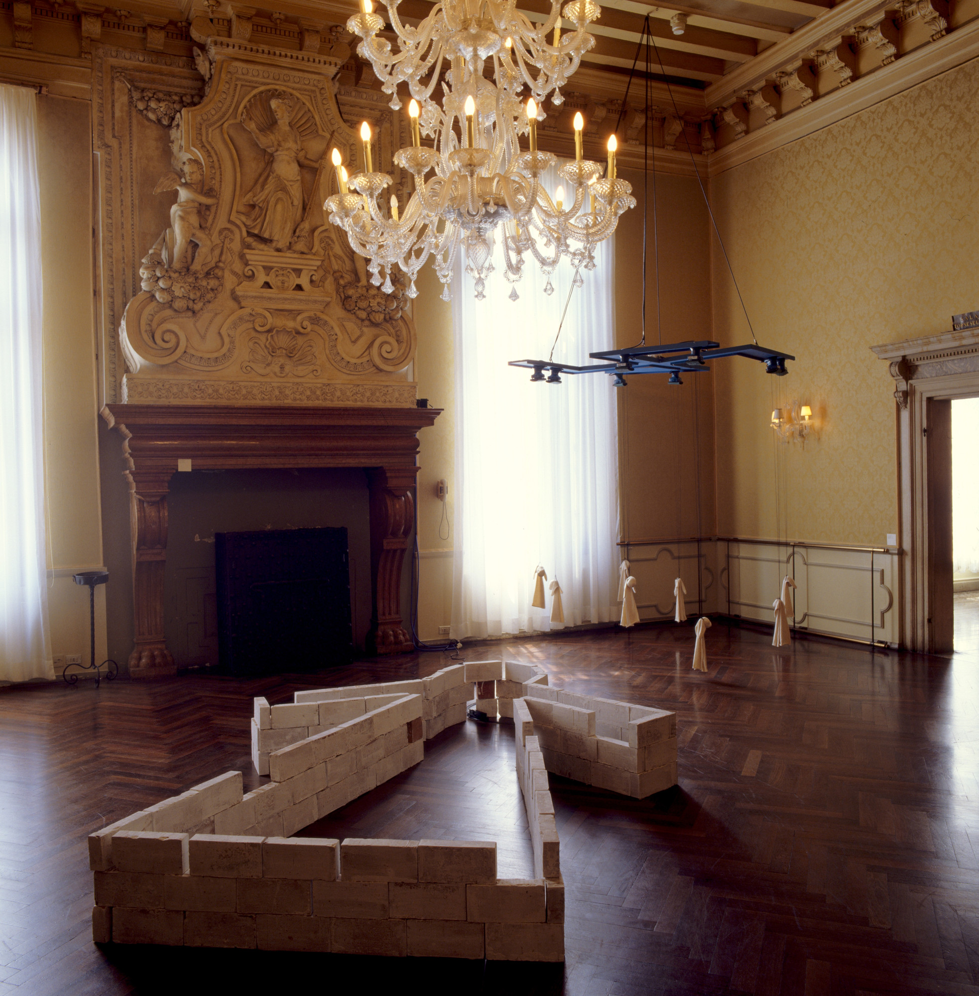 未開封　Vendemmia Pas Operé 2011 Installation view of 