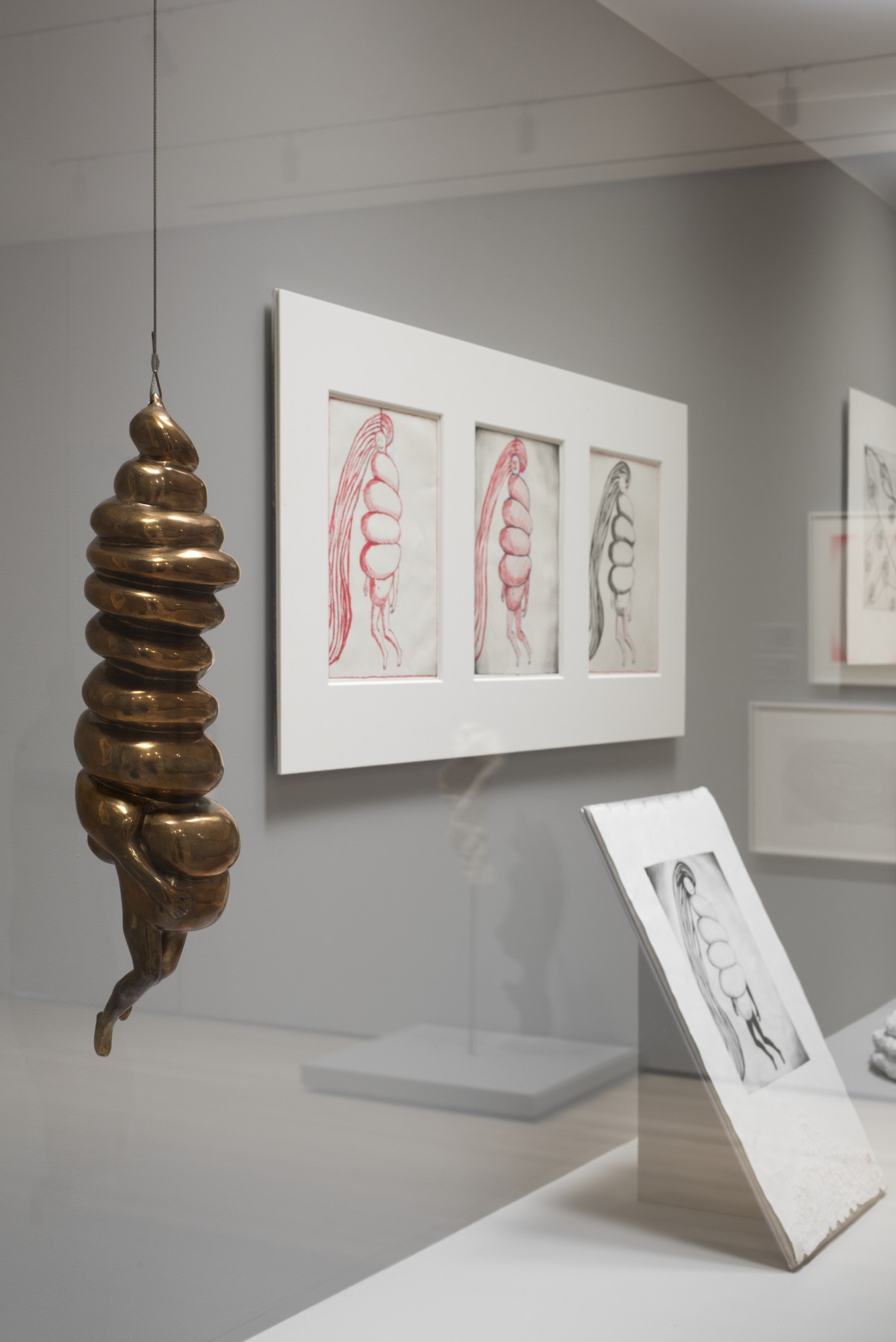 Louise Bourgeois: An Unfolding Portrait | MoMA - アート