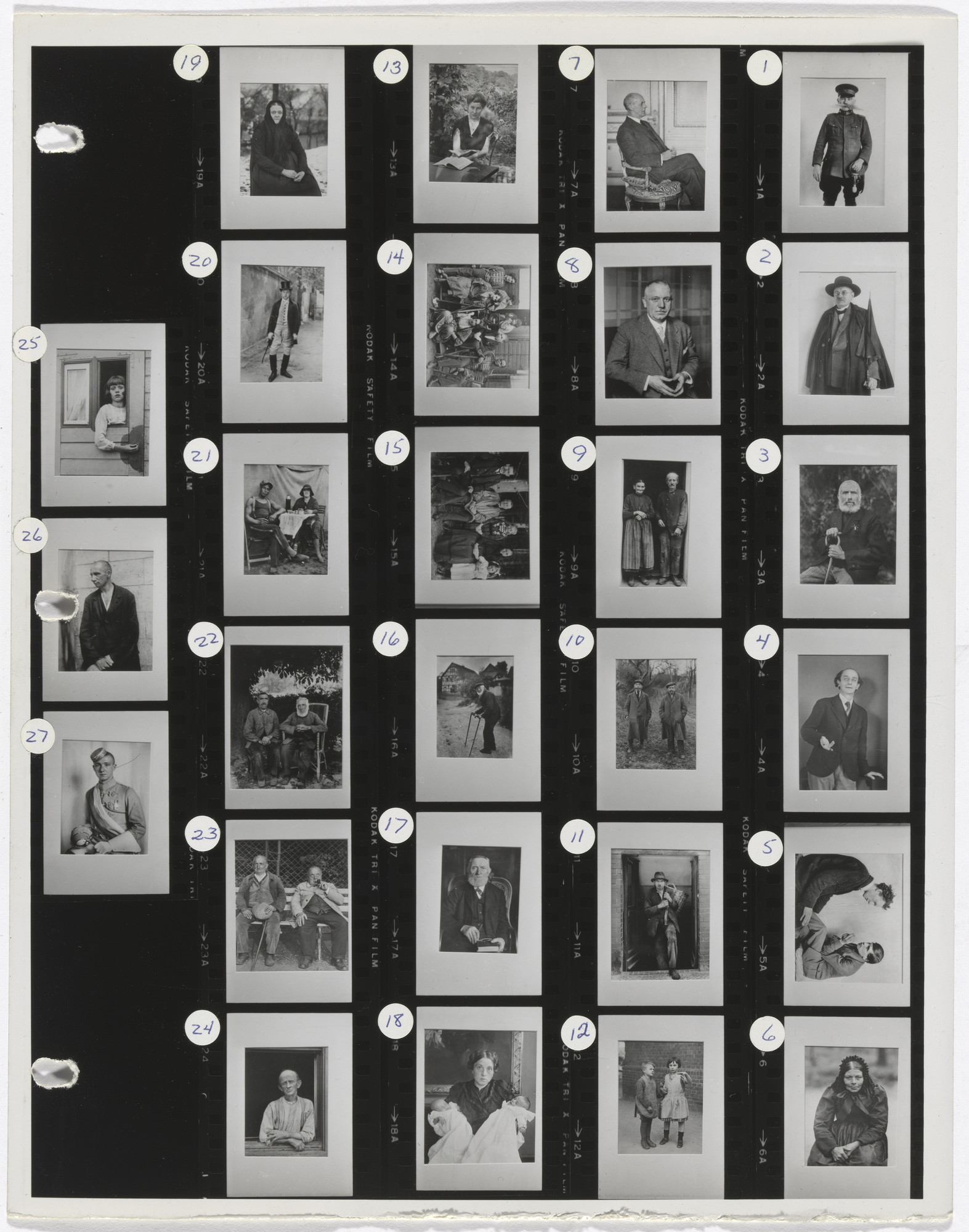 Contact sheet of artwork included the exhibition "August Sander (1876-1964)" | MoMA