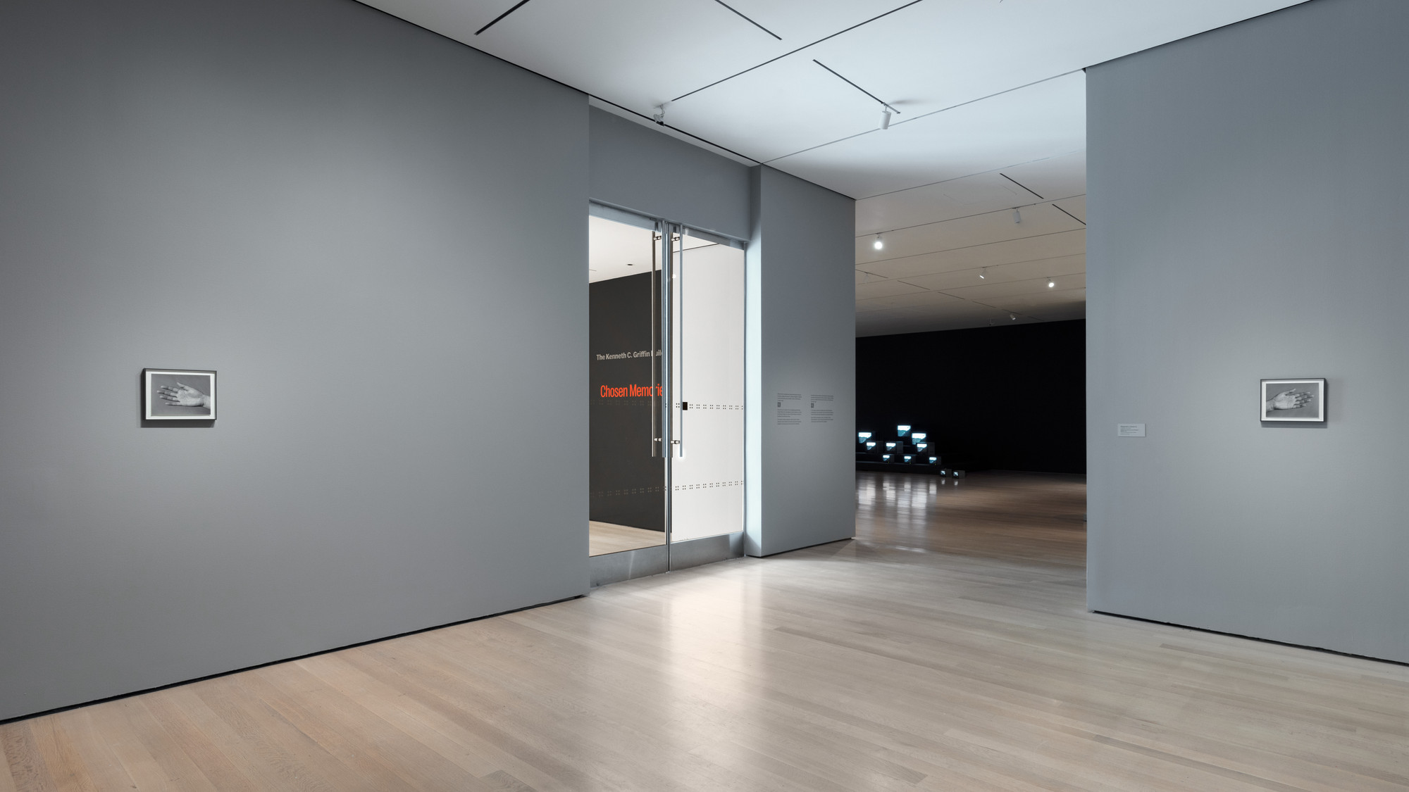 installation-view-of-the-exhibition-chosen-memories-contemporary