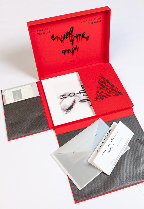 Annette Messager, Enveloppe-moi, 2013
