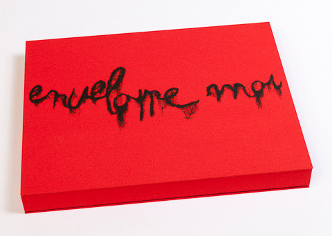 Annette Messager, Enveloppe-moi, 2013