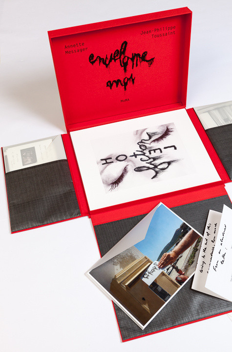 Annette Messager, Enveloppe-moi, 2013