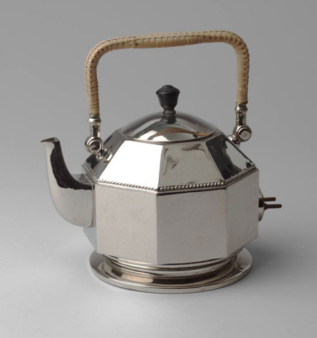 Electric tea kettle, Peter Behrens; Manufacturer: AEG (Allgemeine