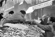 Thumbnail Market in the Rue Longue, Marseille