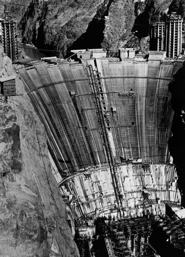 Hoover dam under construction