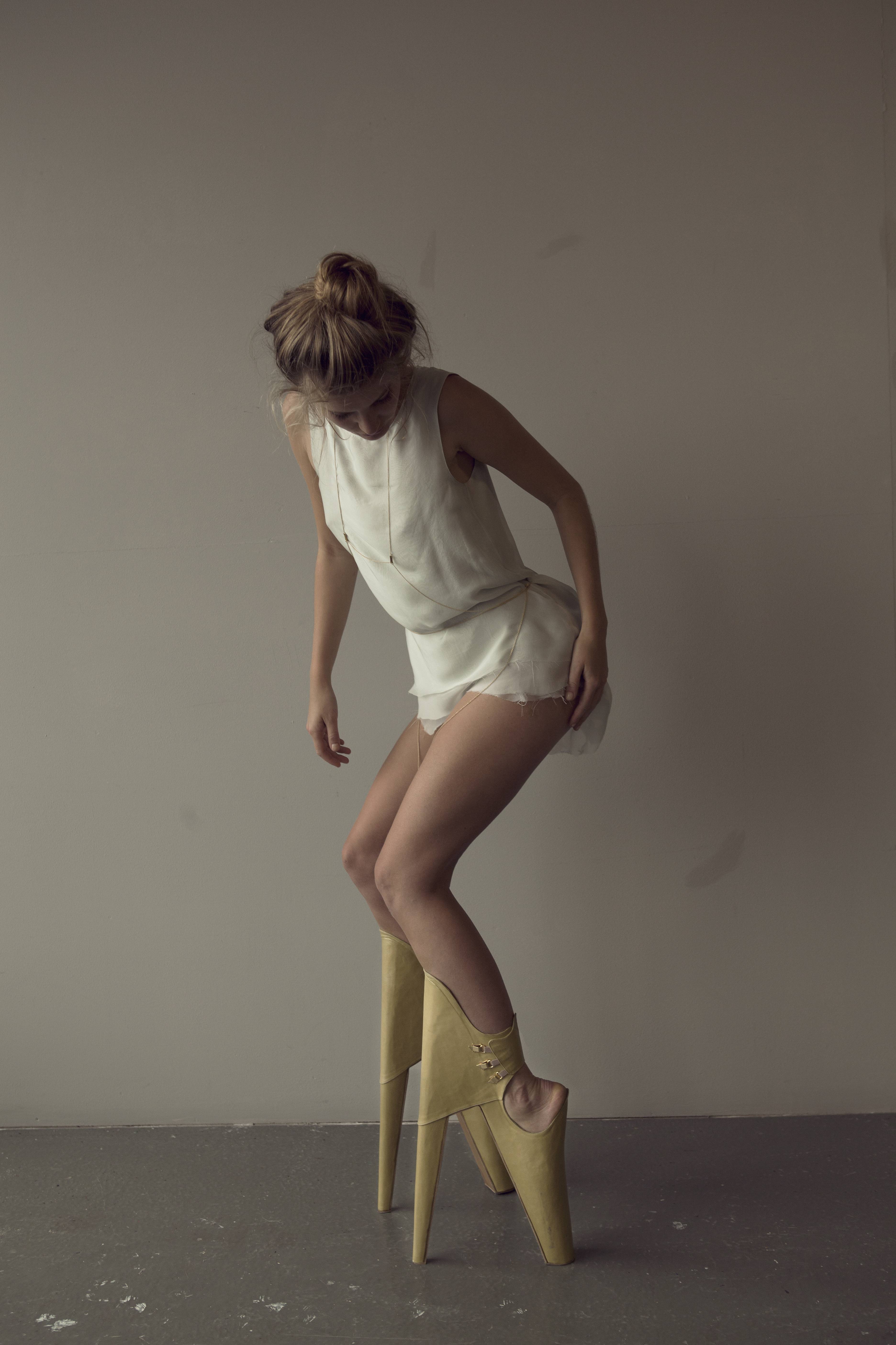 Scary Beautiful (Leanie van der Vyver) - Design and Violence
