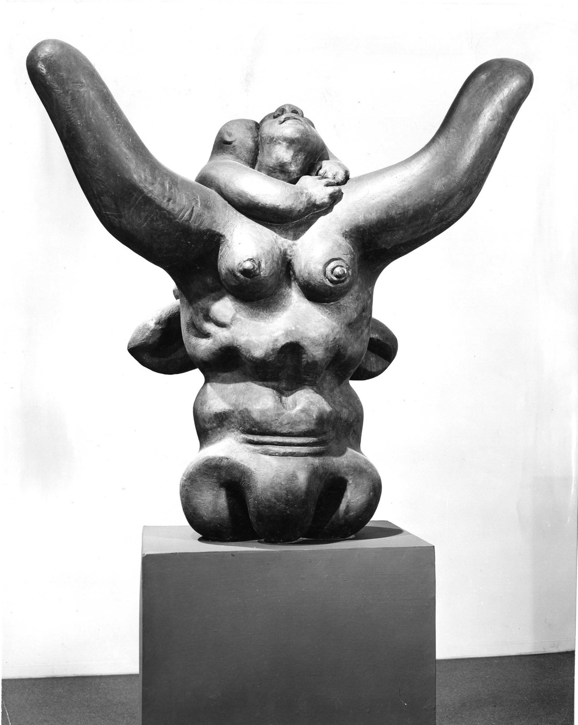 Jacques Lipchitz. Mother and Child, II. 1941-45