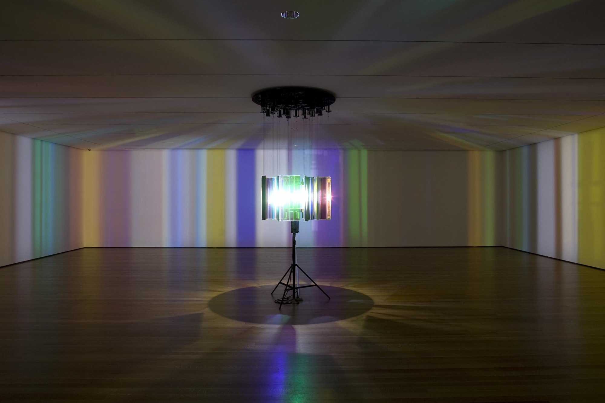 Olafur Eliasson. I only see things when they move. 2004