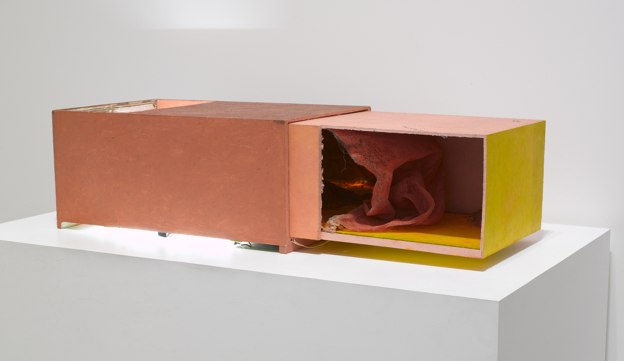 Hélio Oiticica. B16 – Bolide – Box 12, “Archeological”. 1964-65