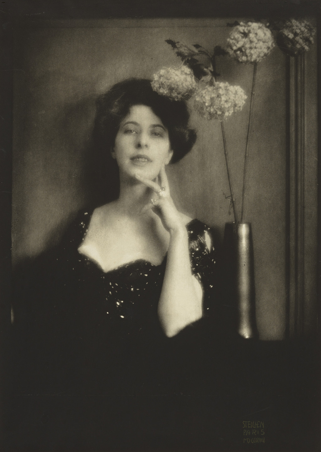 Edward Steichen. Mrs. Conde Nast. 1907